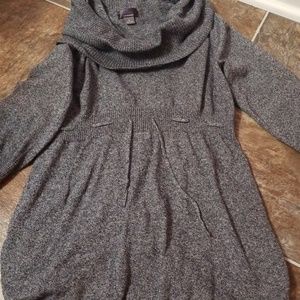 Maturnity sweater